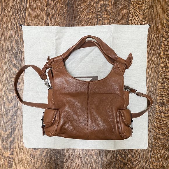 Michael Kors Leather Shoulder Bag w Crossbody Strap - Great Condition, RRP $349 - Picture 1 of 16